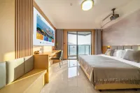 LanYu Intelligent Light-Shadow Technology Sea View Hotel