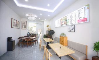 Yuemei Premium Hotel