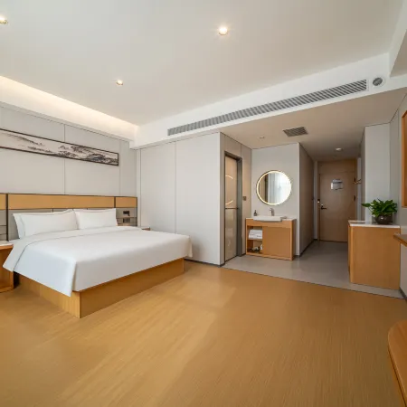 Licheng Huasheng International Hotel (Hotan Railway Station Branch)