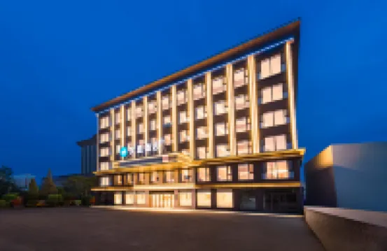 HanTing Hotel (Tangshan Luan County Railway Station)