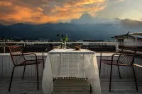 Dali Xianye Homestay - Bergblick
