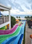 Yinsha Hotel (Yangjiang Hailing Island Dajiao Bay) - Beach