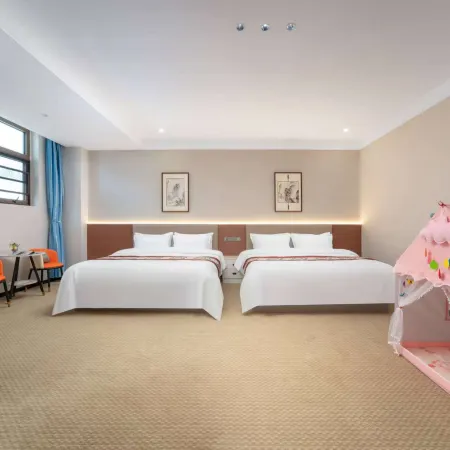 Left Bank Hotel (Qihe County Oulebao Marine Polar World)