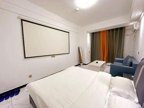 Lan Luxury Hotel (Zhumadian Jianye Kaixuan Plaza)