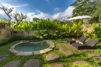 Tiare Villa Hotel dekat Pemandian umum tukad arca