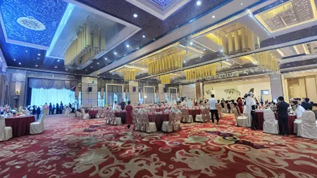 Shenzhen Pingshan high-speed railway station Romanjoy International Hotel