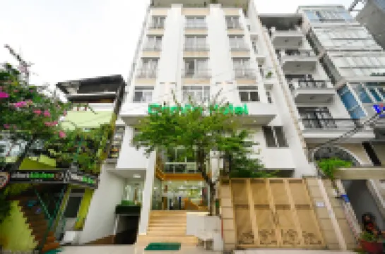 Camila Airport Hotel Các khách sạn gần Khu lưu niệm Phan Châu Trinh