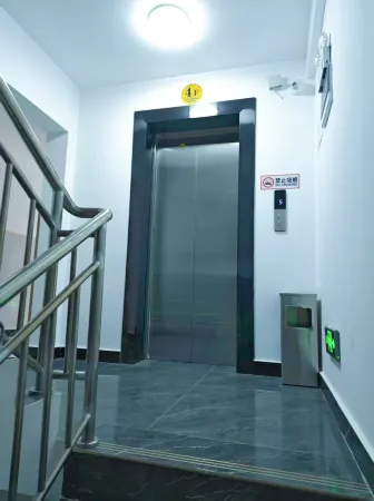 Dayao Yunhai Hotel Отели рядом с достопримечательностью «Gymnasium»