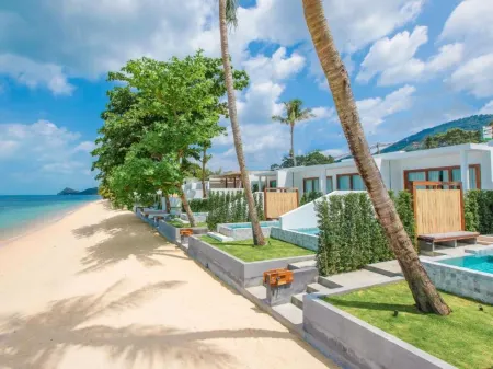 White Whale Beachfront Pool Villa Отели рядом с достопримечательностью «Secret Garden Spa»