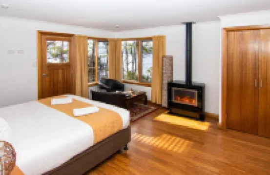 聖克萊爾湖酒店