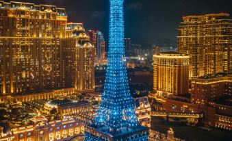 Zhuhai Guozi Dance Hotel (Wan Chai Port International Convention and Exhibition Centre Branch)