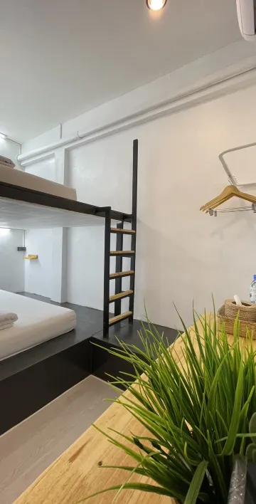 ห้องเตียงสองชั้นพร้อมห้องน้ำส่วนตัว(ไม่มีหน้าต่าง)