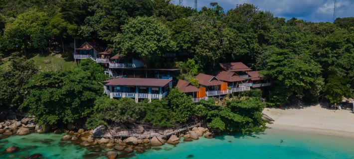 ชารีน่าฮิลล์ รีสอร์ท - พัทยาบีช เกาะหลีเป๊ะ โรงแรมในเกาะหลีเป๊ะ