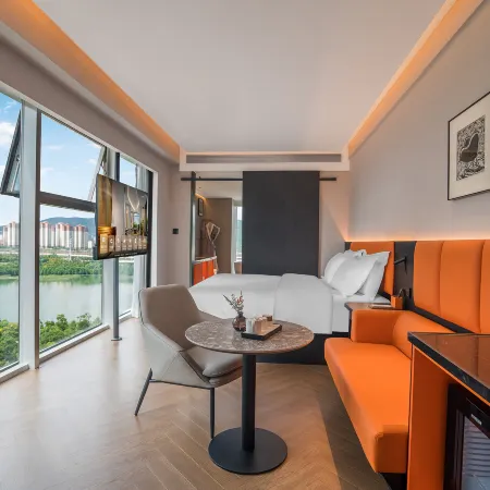 Sailavi Hotel (Kunming High Speed Railway South Station Branch)