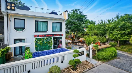 Xi'an Yinyue Hot Spring B&B (Xi'an University of Architecture and Technology) Отели рядом с достопримечательностью «Dongdazhen»