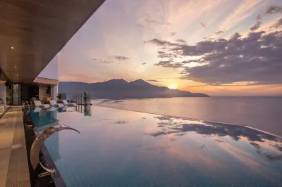 Radisson Hotel Danang Hotel in zona My Casa