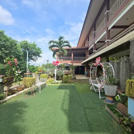 Phaiboon Hotel & Resort