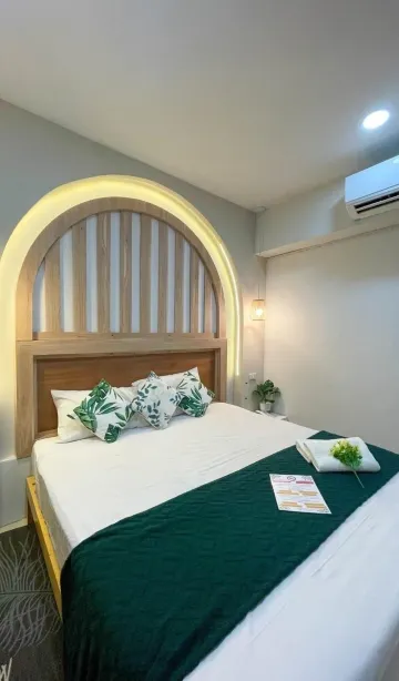 ห้องดีลักซ์ที่มีเตียงคิงไซส์และอ่างอาบน้ำ-ไม่สูบบุหรี่