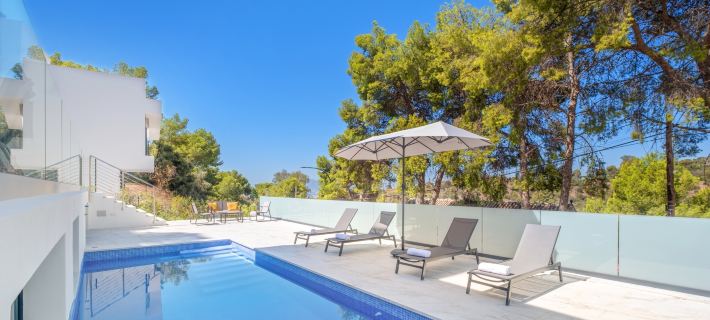 Villas Pinares de San Anton - Sea, City, Mountain, Views Hotels in Malaga