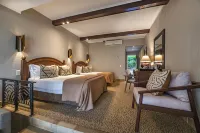 Kwa Maritane Bush Lodge Hotels in Bojanala