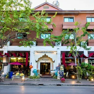 The Experience Walking Street Chiang Mai Hotels near Wat Chedi Luang