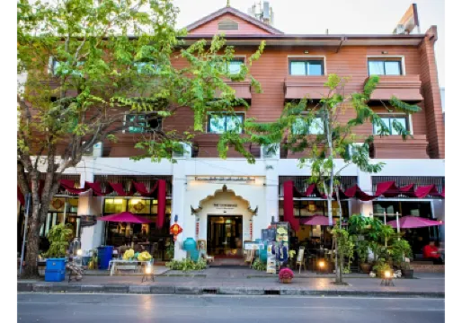 The Experience Walking Street Chiang Mai Hôtels à proximité de : Marché de Sompet