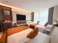 藍湖國際飯店B座（賽里木湖景區店） 賽里木湖國際滑雪場度假區附近的飯店