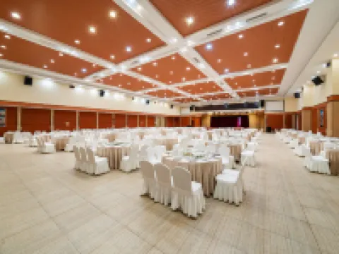 Peace Century Hotel (Peace Avenue Branch) Hotels in Heping