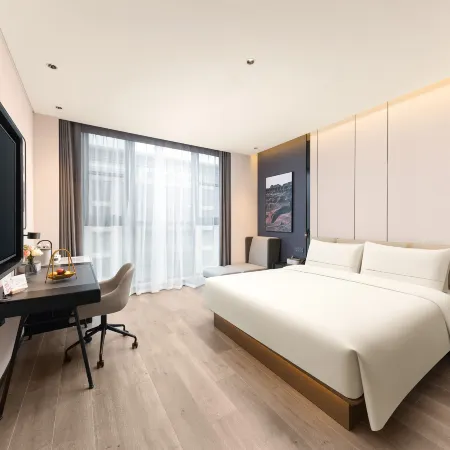 Atour Hotel Anyang - Wanda Plaza Guangming Road