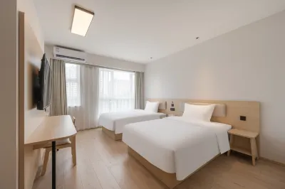 Hi Inn Hotel (Baoding Dingzhou Railway Station) 카이위안 사원 파고다 광장 주변 호텔