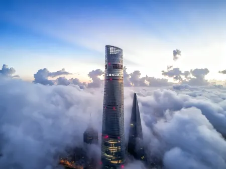 Yunduan Holiday Hotel (Chongqing Guanyinqiao Pedestrian Street) Отели рядом с достопримечательностью «Hong'en Temple Forest Park»