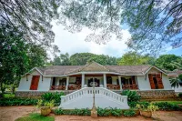 Clodagh Manor House by Seven Angels