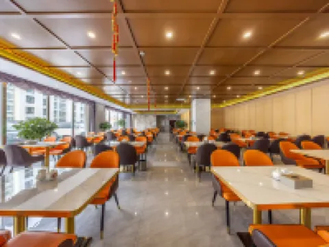 Delingha Kunlun Grand Hotel Hotels in Delingha