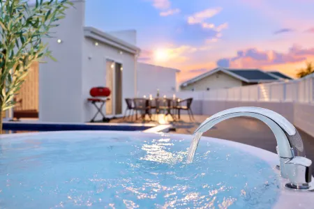 Crystalvilla Shirahama Parkside