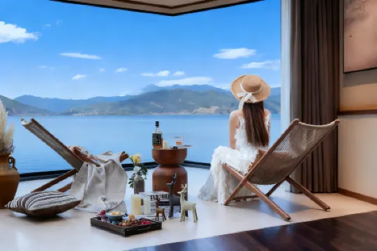 Lugu Lake Luzhixu Hotel (Sanjiacun Wharf Store)