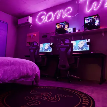 High Dimensions E-Sports Hotel