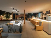 TANG HOUSE (Wanning Xinqun Bay) Hotels near Baodingwan