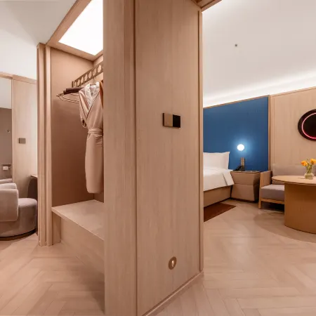 Zhenjiang International Center Orange Crystal Hotel