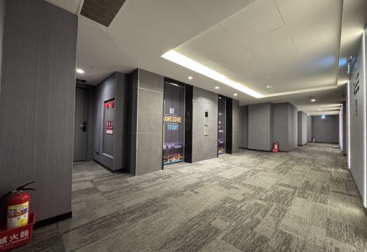 호텔 라운지 무료 서비스