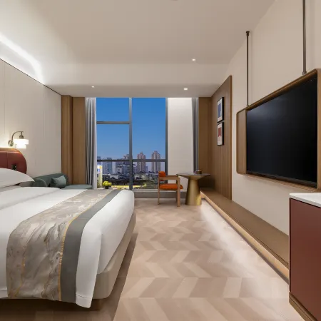 Translation: Huacheng Bory Hotel (Walmart Minfa Plaza Branch, Xiangyang)