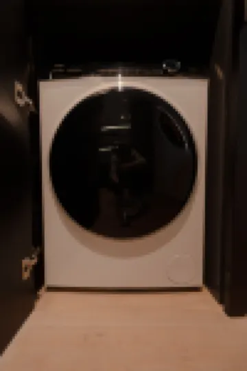 Luxury 2BR next to US Embassy with River Views