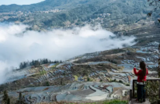 Yuanyang Huaweiwo No.2 Inn (Duoyishu Terraced Field Sunrise Inn)