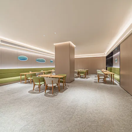 Ji Hotel (Xi'an Zhonglou Subway Station Branch)