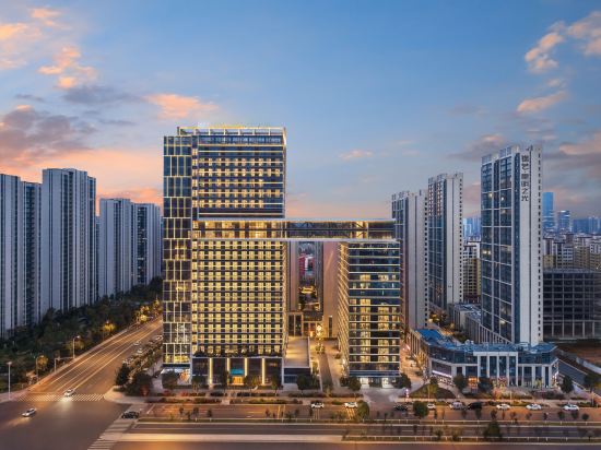 Ruibo Intelligent Hotel (Yunnan Normal University Branch, Kunming High-Speed Railway South Station)