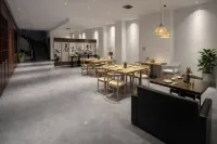 Poyang · Mido Cinema Design Style Designer Audio-Visual Hotel (Wenheli Food Street) - breakfast