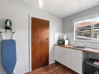Private & Comfortable Rooms – Steps from Bus Stop Hotels in Sydney