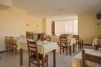 Imperio Hotel - breakfast