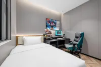 WanYoo Esports Hotel (Yiwu Aegean Sea Shopping Mall)