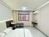 Qianqi Town Mufeng Hotel