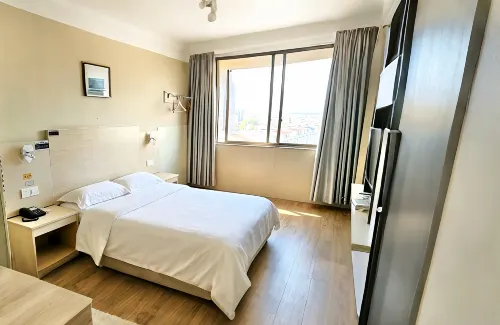 Leping Youjia Business Hotel (Municipal Government Branch)